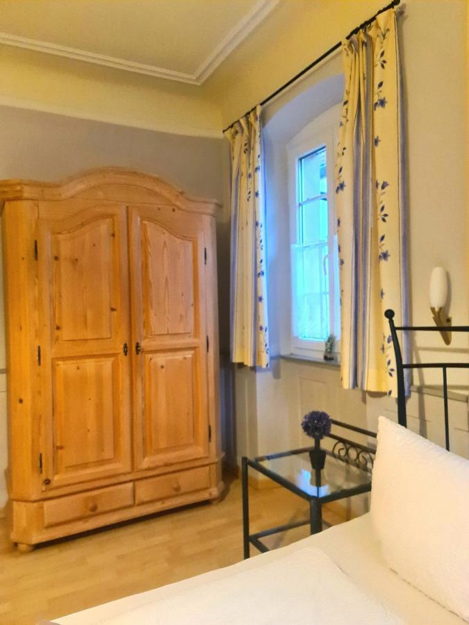 Gaestehaus Zum Weinbauer Родт-под-Ритбургом Экстерьер фото